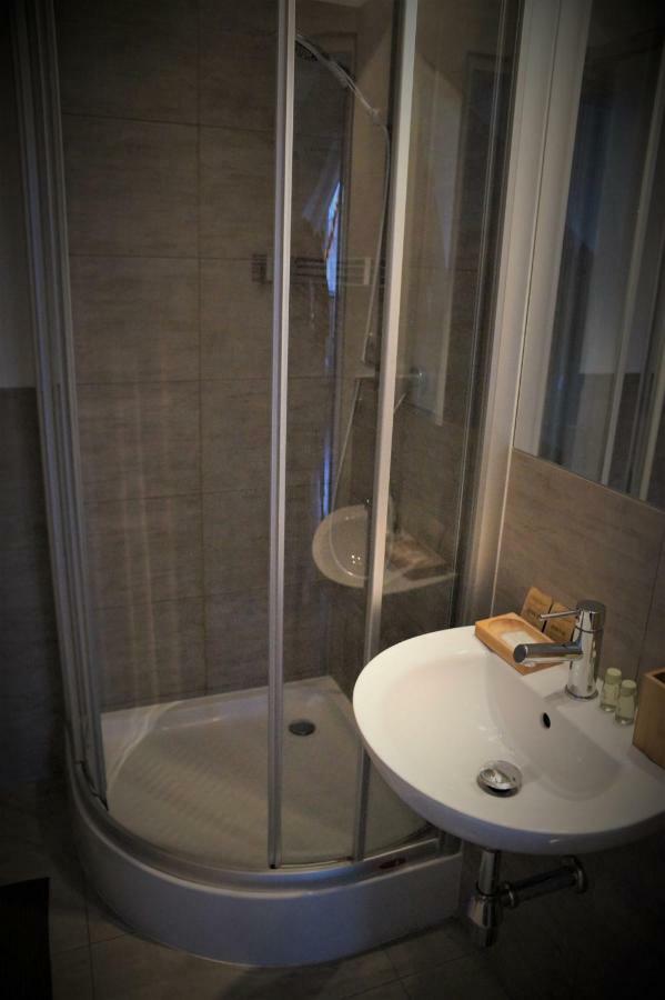 Appartement Feliciana In The Heart Of Old Town With Wawel'S View à Cracovie Extérieur photo